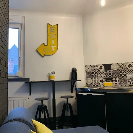 Amiens Room